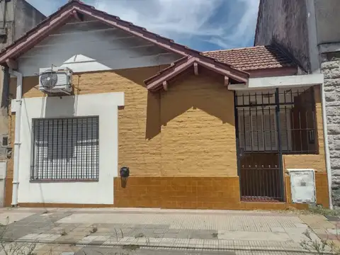 DPTO. TIPO CASA AL FRENTE