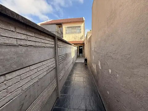 Depto Tipo Casa en Venta de 4 ambientes