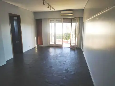 Departamento de tres ambientes en venta en villa crespo