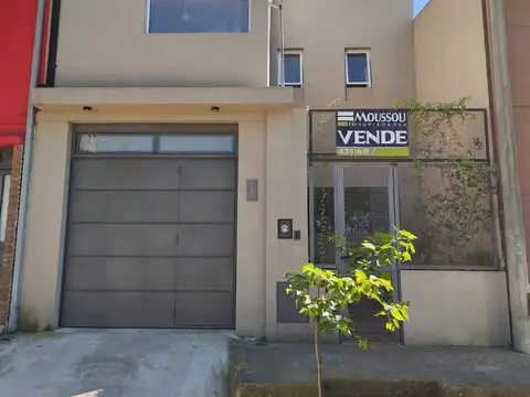 Casa en  venta en calle Jujuy al 1260