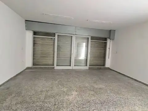 Local en Alquiler en Villa Gobernador Galvez, $ 750.000