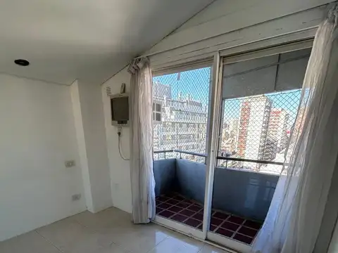 Departamento en Alquiler en Flores, $ 900.000