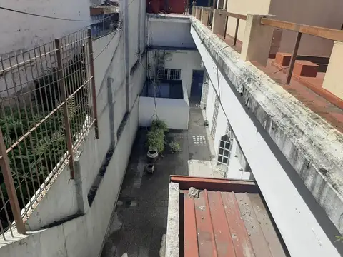 Depto Tipo Casa en Venta 46 años