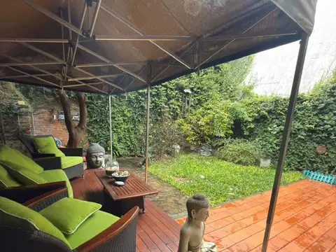 Depto Tipo Casa en Venta en Chacarita, USD 293.000