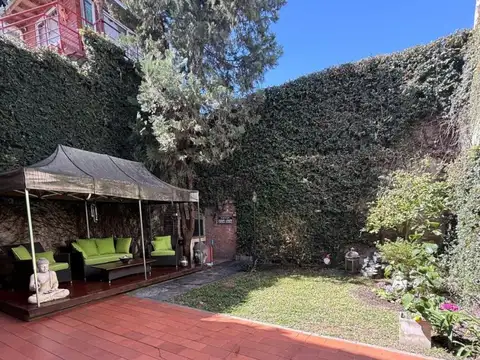 PH 3 Amb. en Chacarita c/ Cochera y Jardín Reciclado