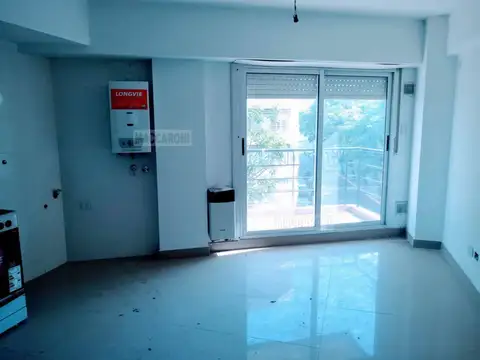 Mariano Acosta 200, Piso 1