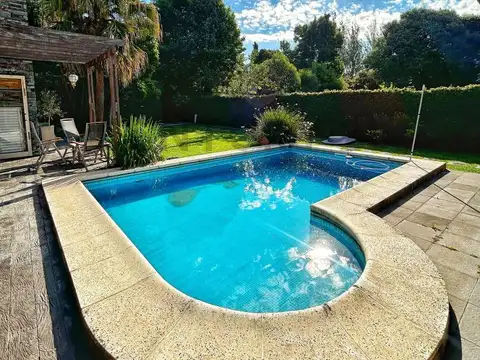 Venta de casa en City Bell entrecaminos