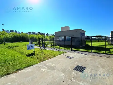 VENTA · CASA · UN DORMITORIO · JARDIN · FUNES · DON MATEO