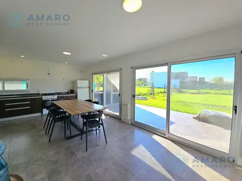 VENTA · CASA · UN DORMITORIO · JARDIN · FUNES · DON MATEO