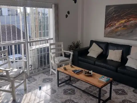 Depto Tipo Casa 4 ambientes con 2 baños