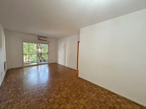 Venta Belgrano 4 amb con cochera y patio
