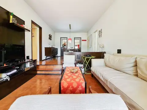 Depto Tipo Casa 3 ambientes con 2 baños