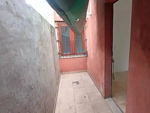 Depto Tipo Casa 3 ambientes con 2 baños