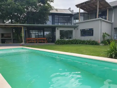 VENTA CASA 5 AMB. B° LOS JAZMINES PILAR DEL ESTE