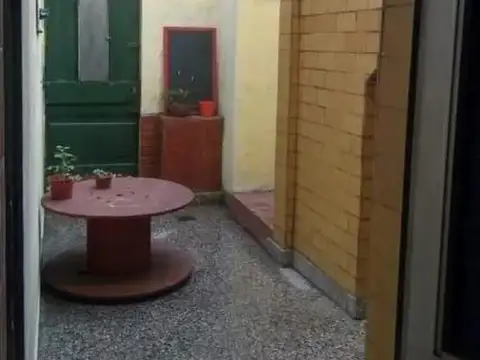 Casa en Venta - 3 dormitorios 1 baño - 80mts2  - Remedios De Escalada
