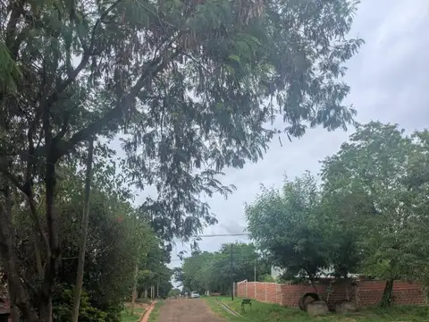 (V377) Amplio lote en esquina B° San Marcos