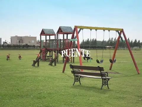El Rebenque, lote en esquina