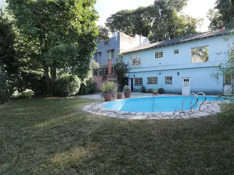 CASA SOBRE AV. TIPAS CIUDAD JARDIN-ACEPTA PERMUTA