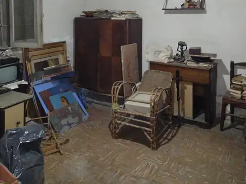 CASA DE 3 AMB. CON FONDO LIBRE
