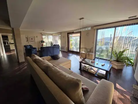 VENTA CASA EN LUJAN DE CUYO