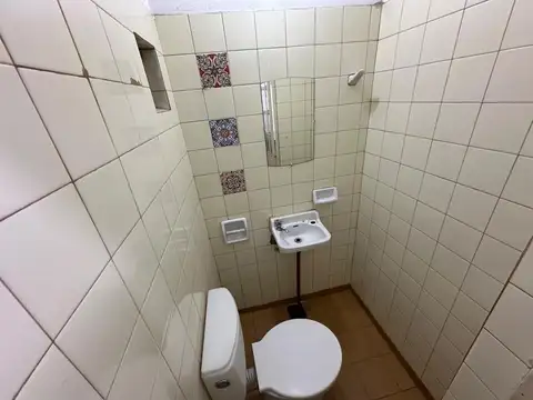 Departamento en Alquiler en Rafael Calzada, $ 450.000