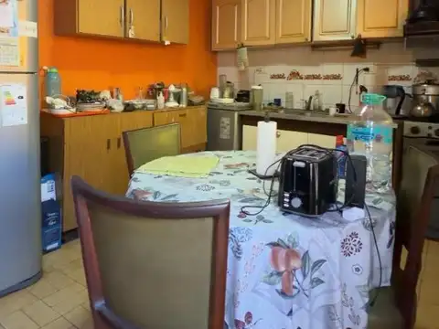 Casa 3 ambientes con 2 baños
