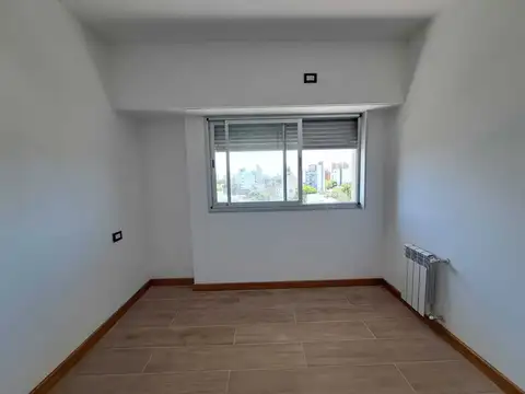 Departamento de 1 dormitorio en alquiler en La Plata sobre Calle 47 [Cod: 9]