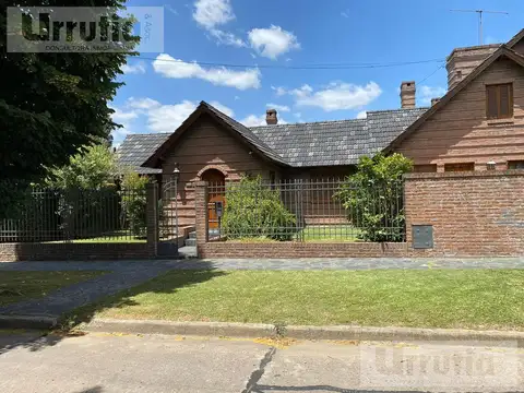 Casa en Venta en Moreno, USD 670.000