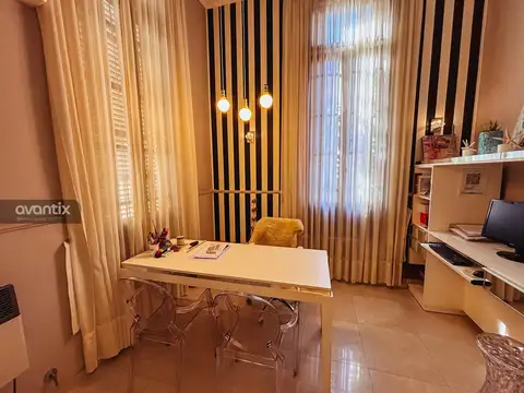Estudio profesional en venta sobre Bv. Lehmann