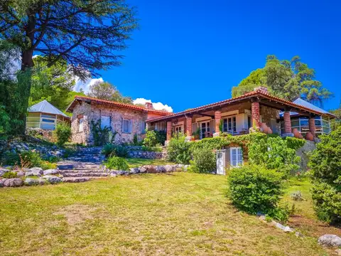 Av. Dos Venados esq. La Herradura, 410 m2 sobre lote 6140 m2