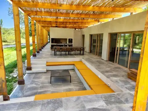 CASA A ESTRENAR AMOBLADA EN POTRERILLO DE LARRETA