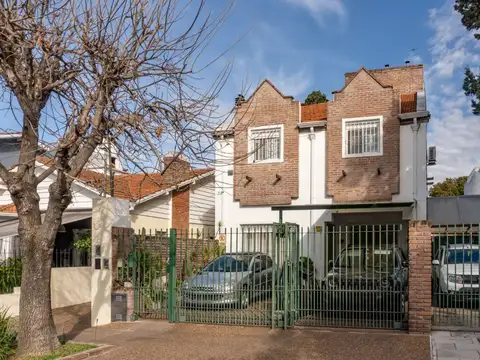 Venta, Olivos, Chalet 7 amb, jardin y pileta