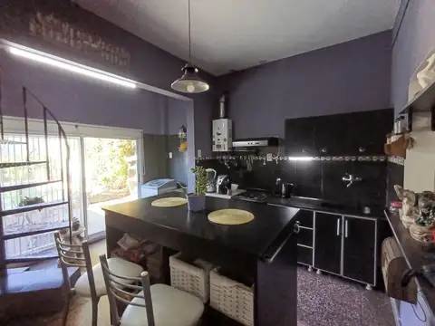 VENTA CASA MULTIFAMILIAR PISCINA  V. BALLESTER