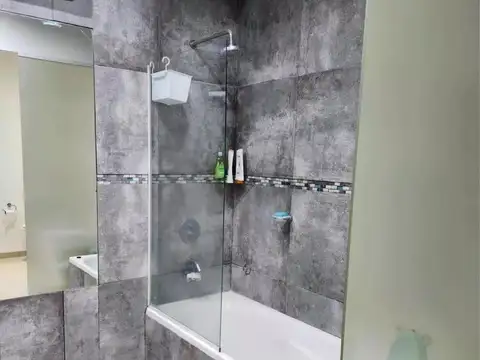 Casa en venta - 3 Dormitorios 3 Baños - 516Mts2 - Chacabuco