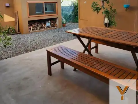 Casa en venta - 3 Dormitorios 3 Baños - 516Mts2 - Chacabuco