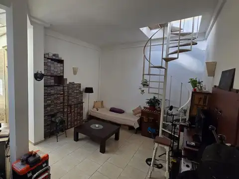 Depto Tipo Casa en Venta en Parque Chacabuco, USD 85.000