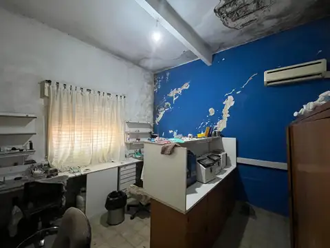 VENTA CASA 3 AMB CON COCHERA/LOCAL EN SARANDI