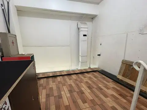 Local comercial en alquiler – Belgrano | Galería Las Vegas