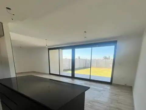 Casa en Venta en San Lorenzo, USD 175.000