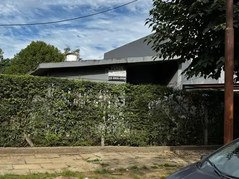 Casa Americana 3 Dorm + Monoambiente en Planta alta - Moreno
