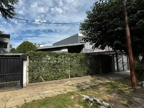 Casa 4 ambientes con 1 baño