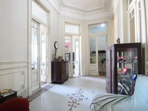 VENTA SEMIPISO 5 AMB BALCON DEP SERVICIO MONSERRAT