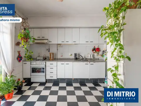 Depto Tipo Casa en Venta en Caballito, USD 310.000