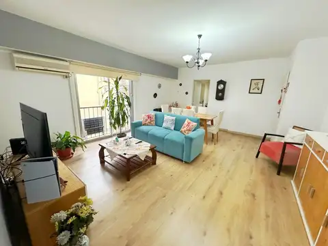 Depto Tipo Casa en Venta de 4 ambientes