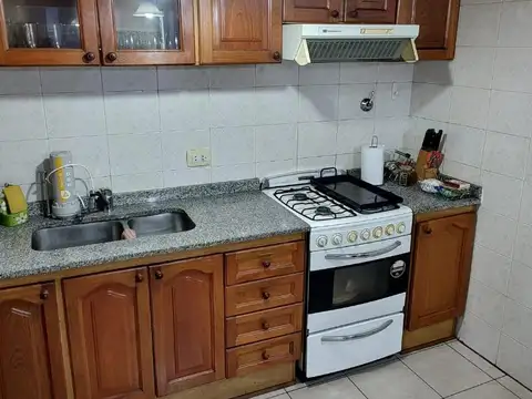 Departamento 4 ambientes con 2 baños