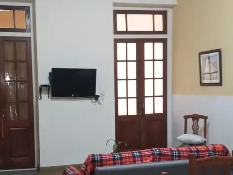 Venta de casa de estilo antiguo en Burzaco