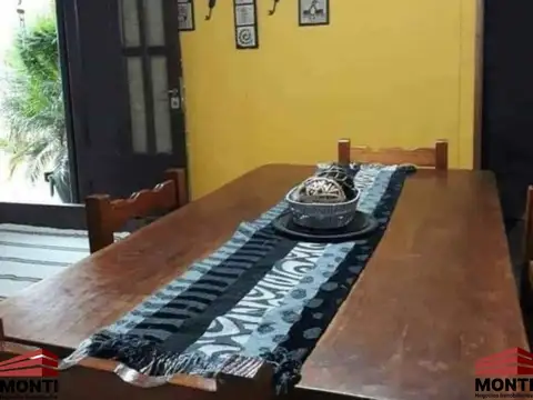 CASA EN VENTA - Barrio Hipodromo