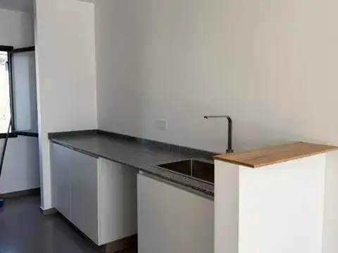 Depto Tipo Casa 3 ambientes con 2 baños