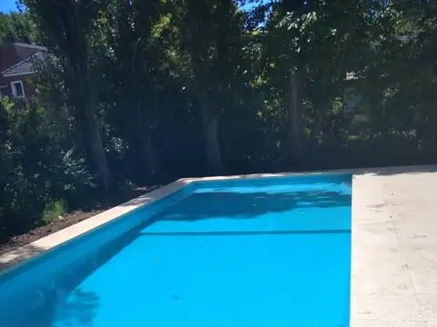 Casa en Alquiler Temporal con 1 cochera