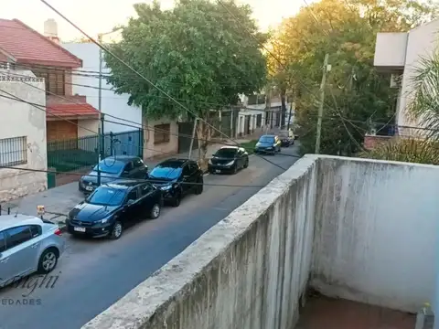 Las Heras 1500